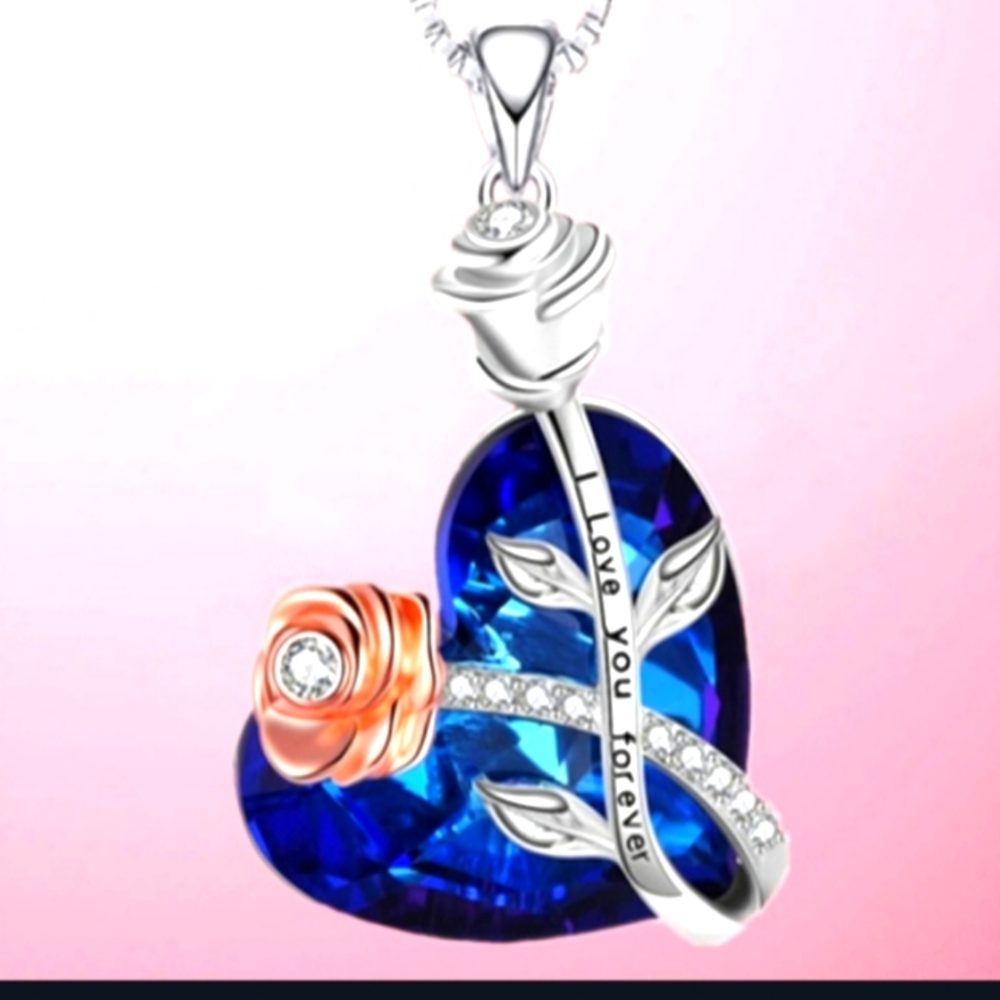 Exquisite Fashion New European Women Sapphire Necklace Engraved